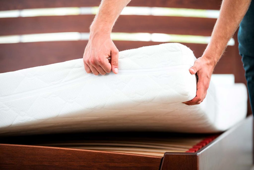 come pulire il materasso